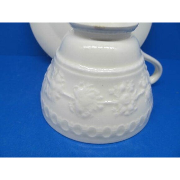 Wedgwood Of Etruia And Barlaston Wellesley Cream Color Cup And Saucer - Picture 6 of 10